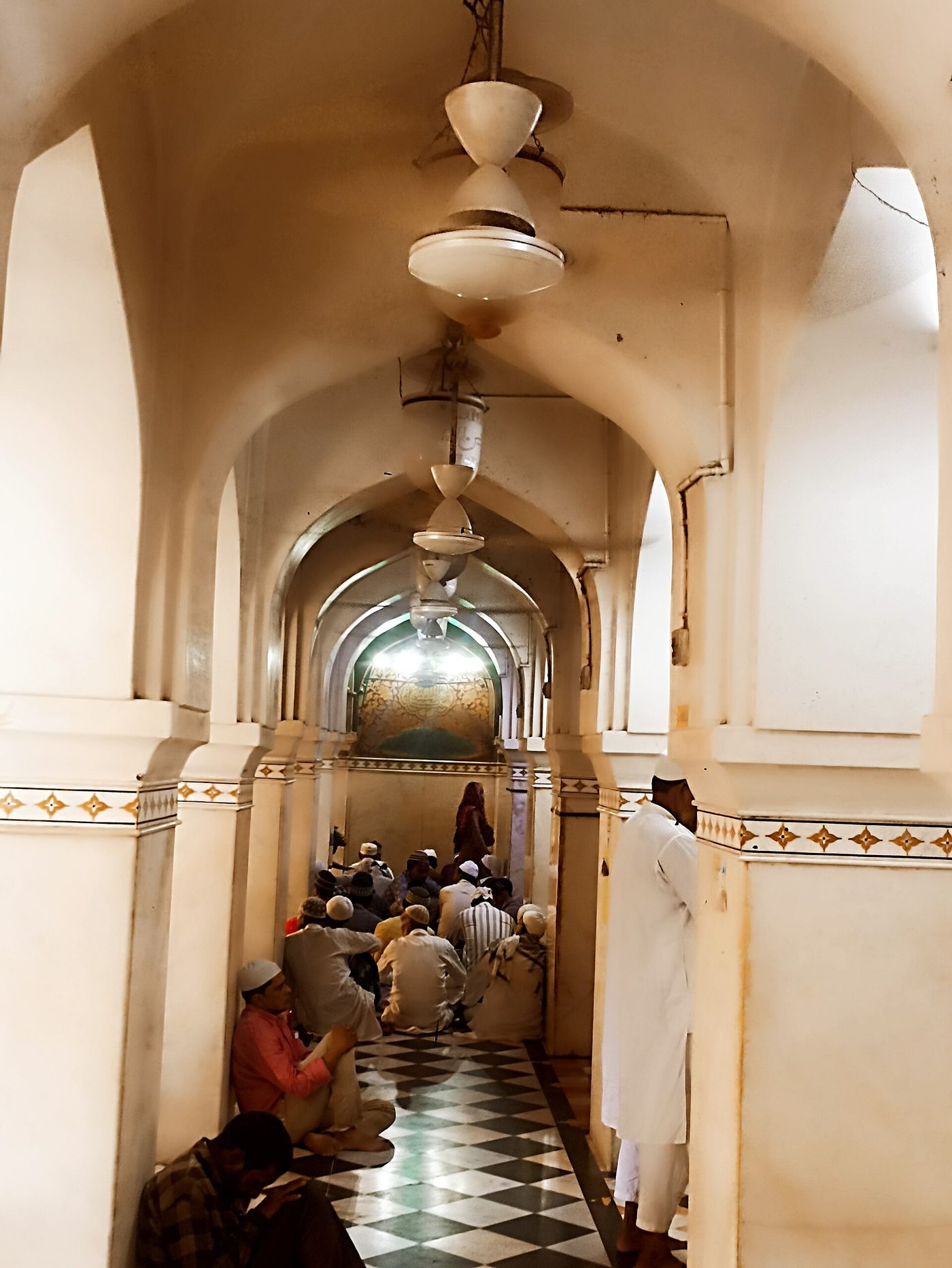 A prayer hall within the Dargah